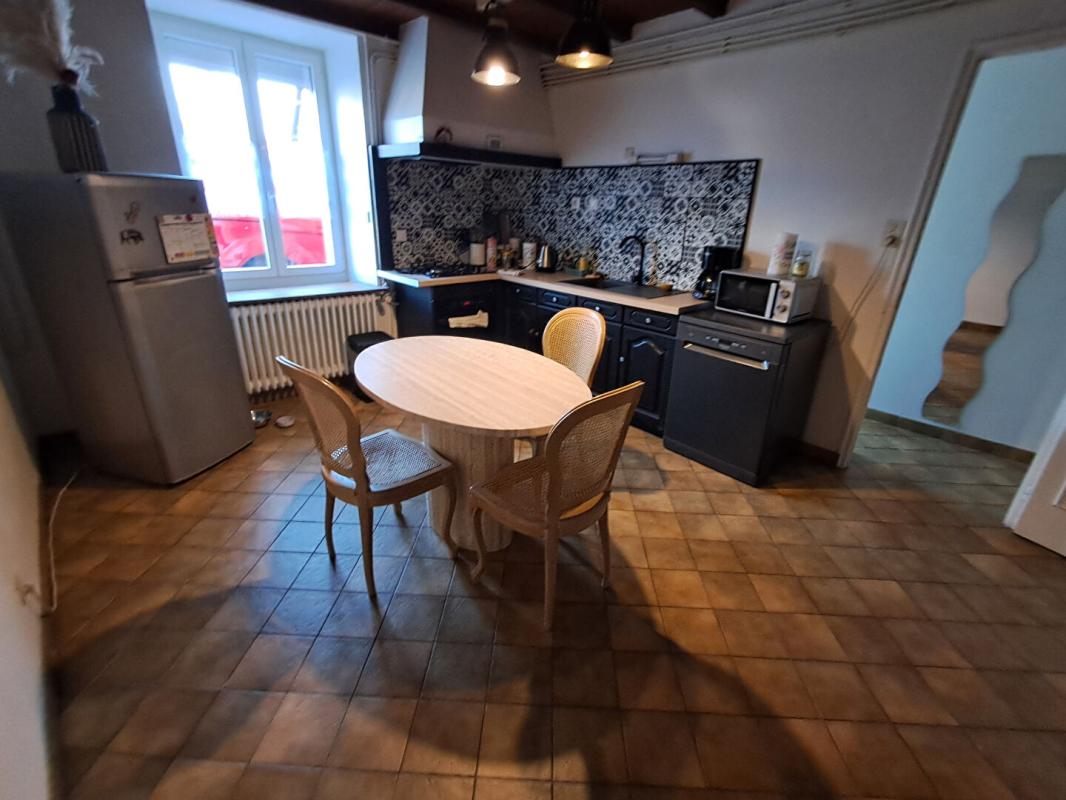 PORT-SUR-SAONE Maison Port Sur Saone 6 pièces 108 m2 à 106 500 euros 2