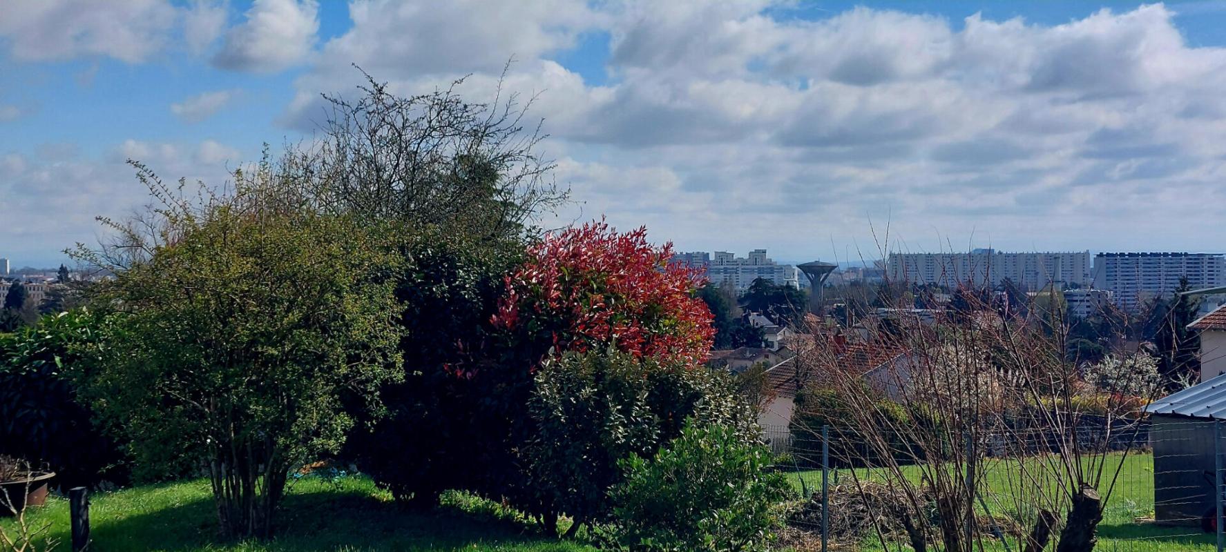 CHAMPAGNE-AU-MONT-D'OR Villa Champagne Au Mont D Or 8 pièce(s) 188.73 m2 2