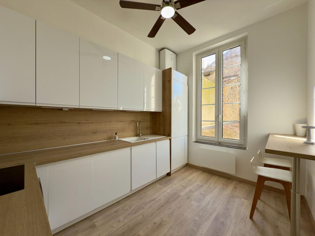 BEZIERS Appartement T3 d'exception sur les Allées Paul-Riquet 12