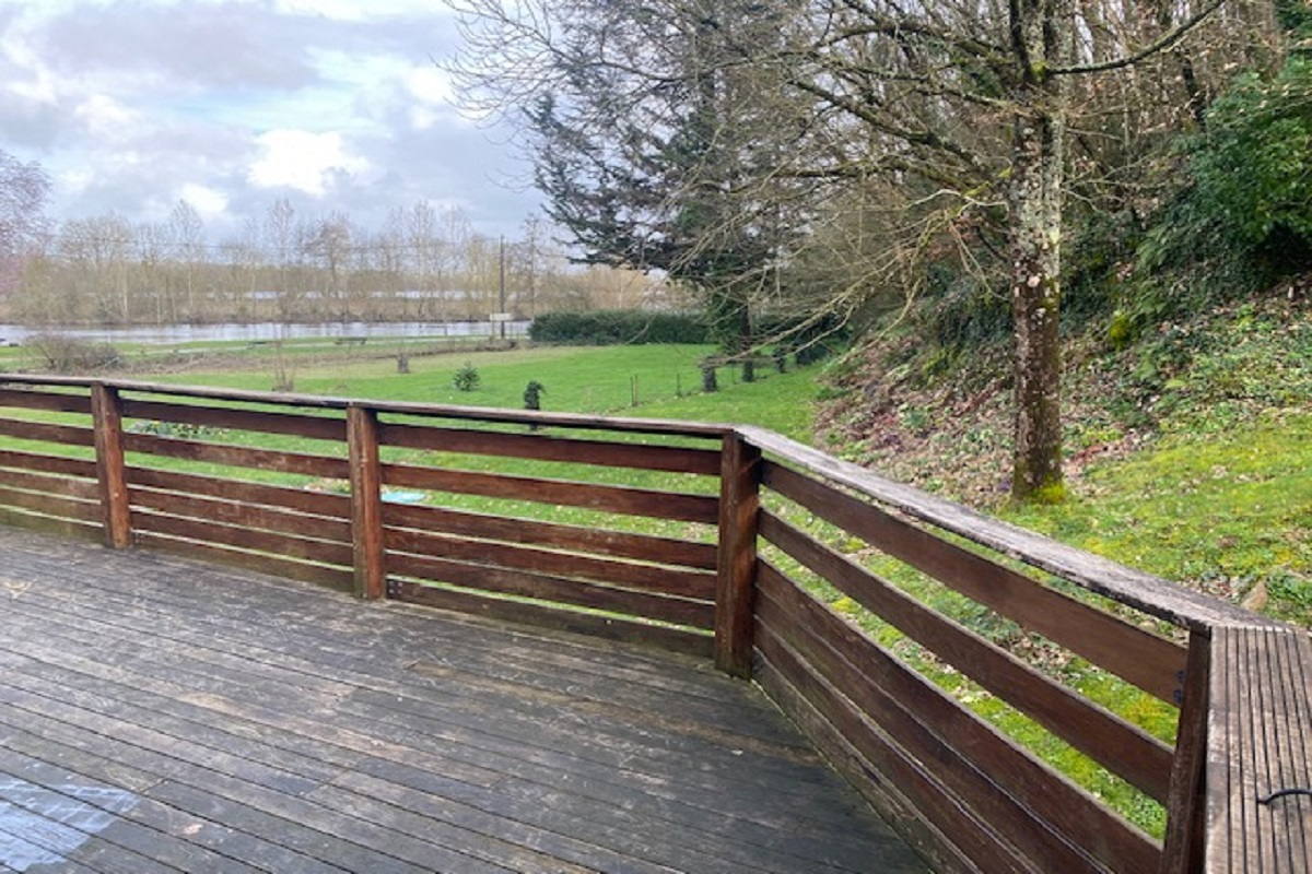 PEILLAC Maison 170 m2 PEILLAC 10