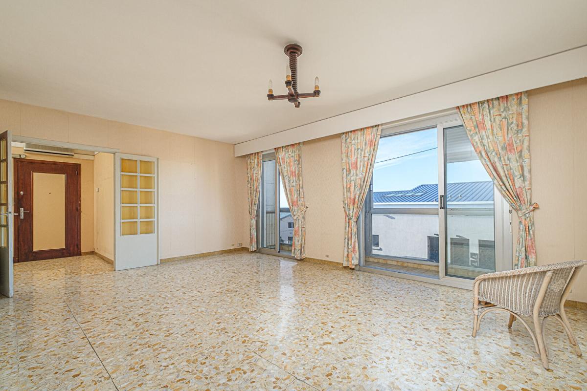 MARSEILLE-8E-ARRONDISSEMENT Appartement 4 pièce(s) 118 m2 vue mer, jardin partagé, box de garage 5