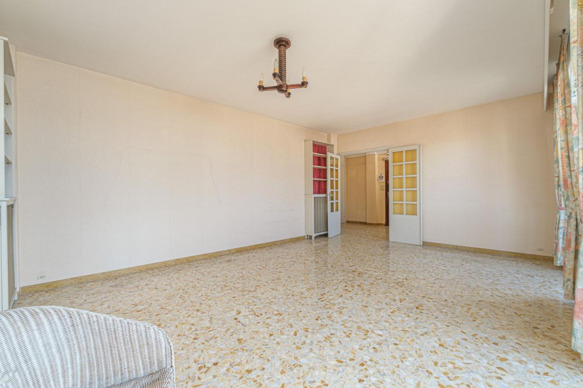 MARSEILLE-8E-ARRONDISSEMENT Appartement 4 pièce(s) 118 m2 vue mer, jardin partagé, box de garage 8