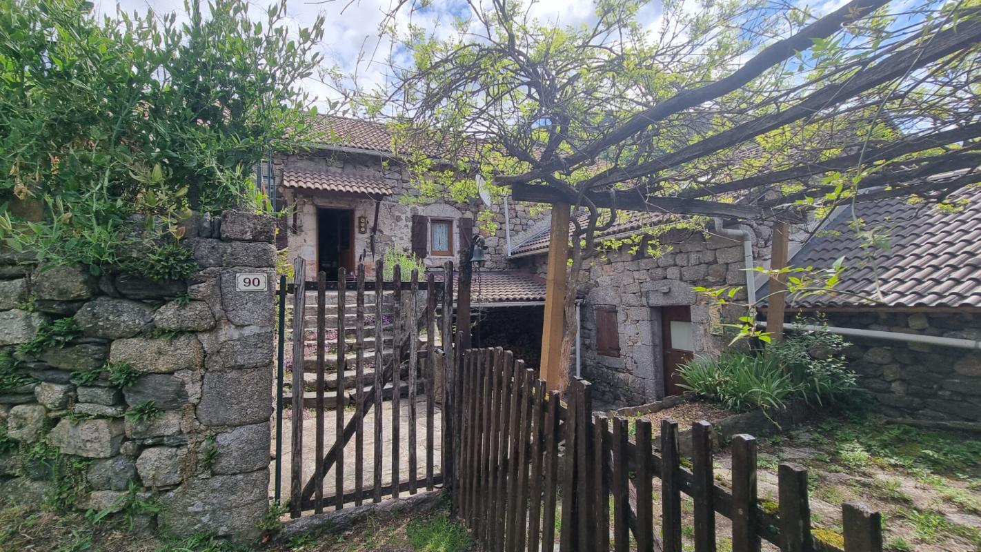 SABLIERES Maison de hameau en pierre au calme 5