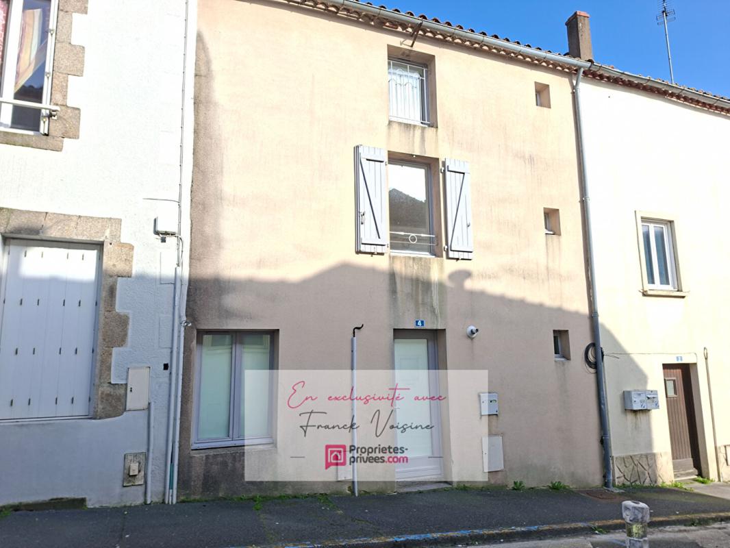 LES HERBIERS A VENDRE en Exclusivité aux Herbiers, Maison de centre-ville de 51 m2 env avec 2 chambres 14