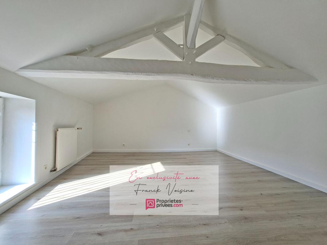 LES HERBIERS A VENDRE en Exclusivité aux Herbiers, Maison de centre-ville de 51 m2 env avec 2 chambres 5