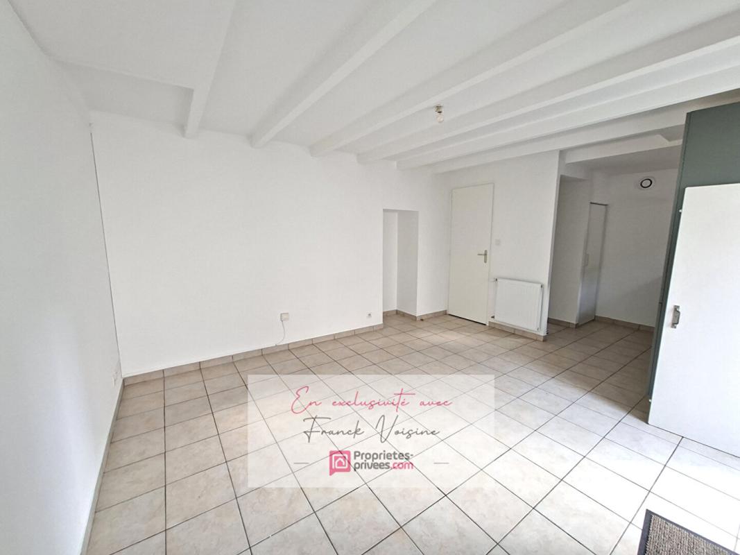 LES HERBIERS A VENDRE en Exclusivité aux Herbiers, Maison de centre-ville de 51 m2 env avec 2 chambres 6