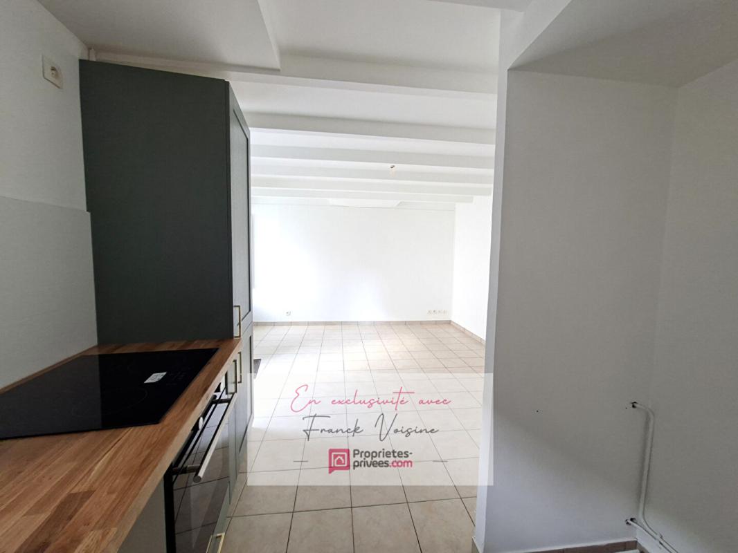 LES HERBIERS A VENDRE en Exclusivité aux Herbiers, Maison de centre-ville de 51 m2 env avec 2 chambres 9