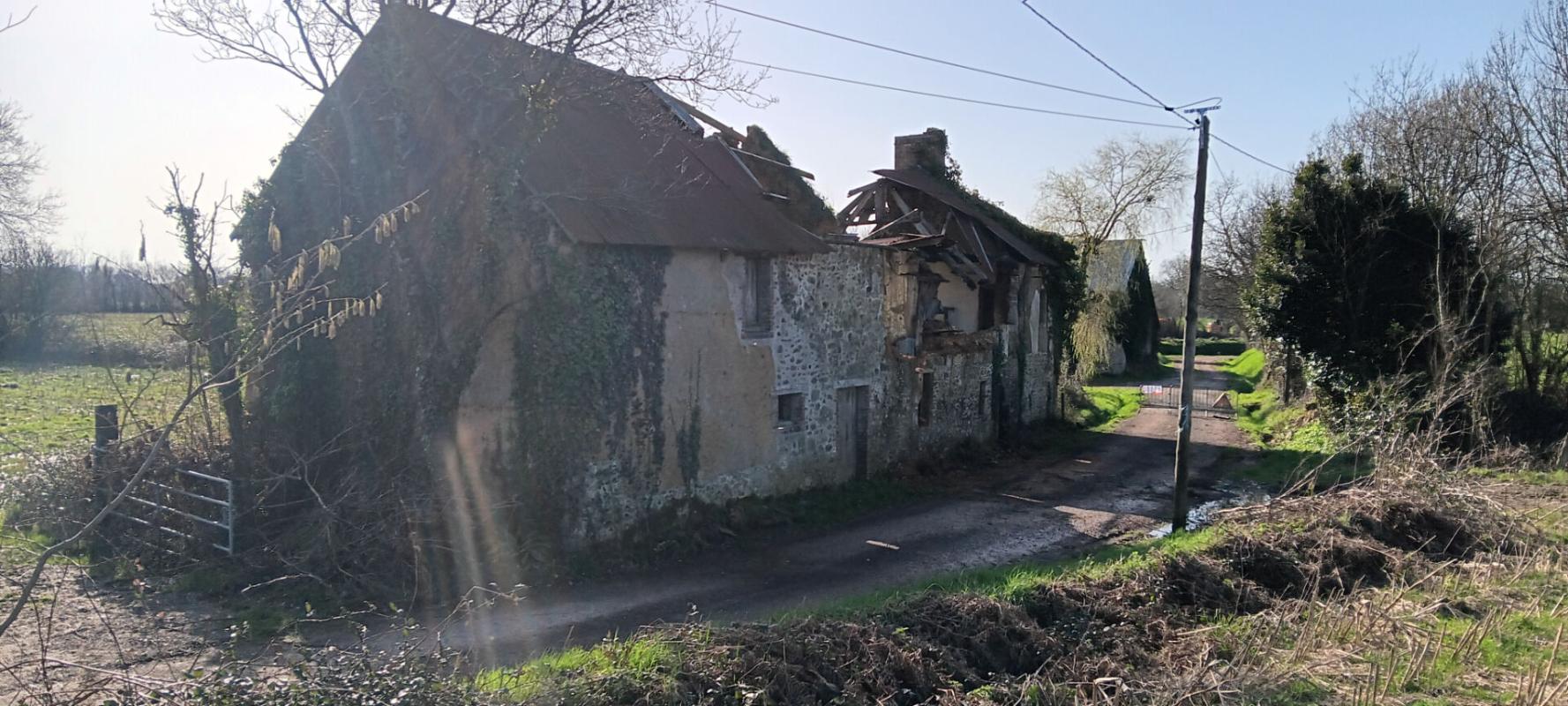 SAINT-SAUVEUR-LENDELIN Maison Saint Sauveur Villages 40 000 honoraires charge vendeur 1