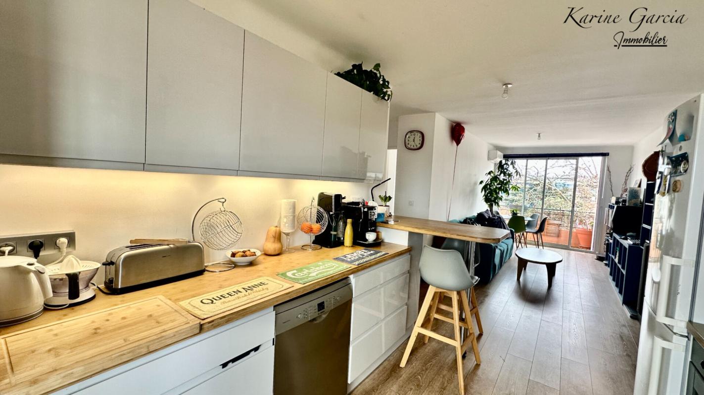 SIX-FOURS-LES-PLAGES SIX FOURS LES PLAGES - PROXIMITE DU CENTRE VILLE - PETITE COPROPRIETE AU CALME - APPARTEMENT T3  - CAVE PRIVATIVE 1