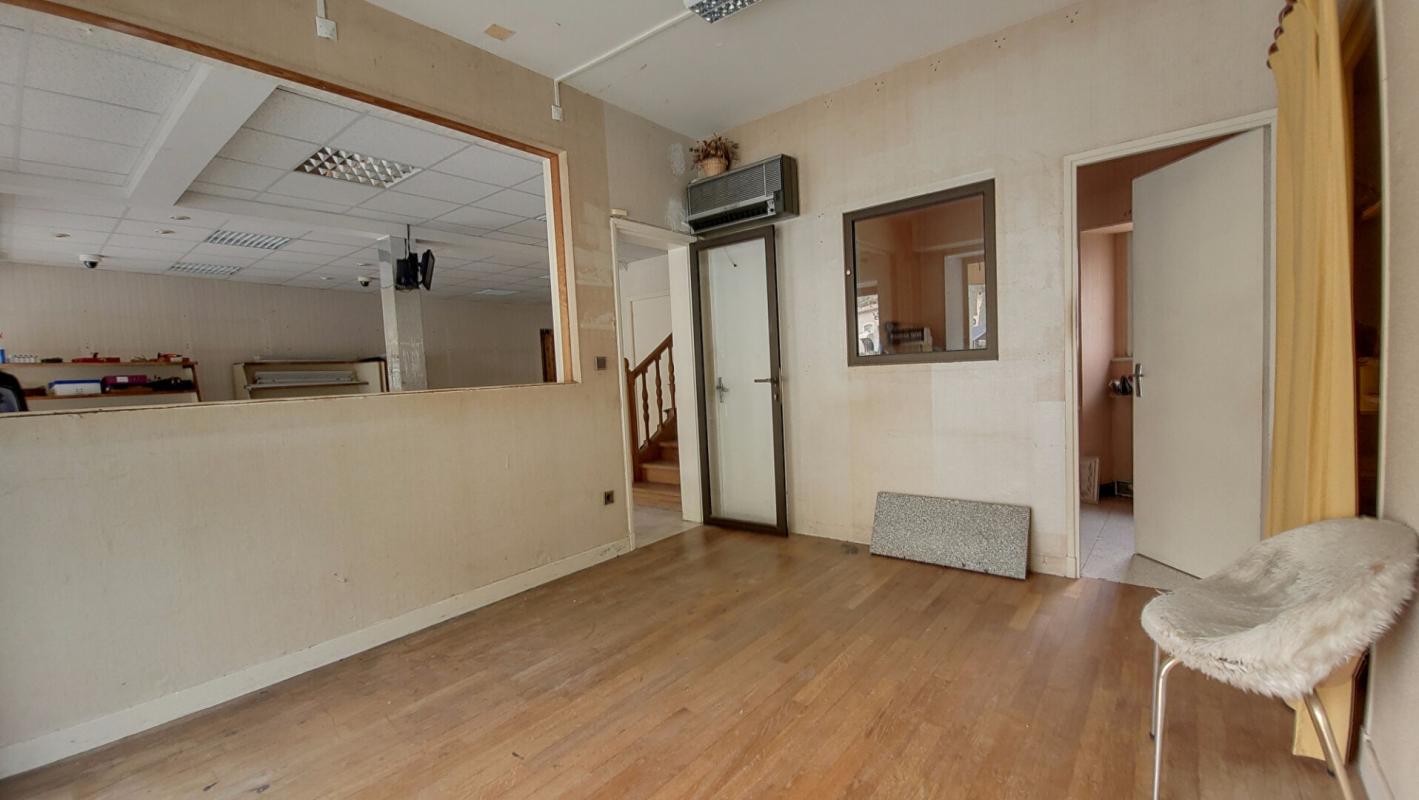 SOREZE 81540- Maison de village 7 pièces- 105 m²- Emplacement privilégié. Stationnement libre 13