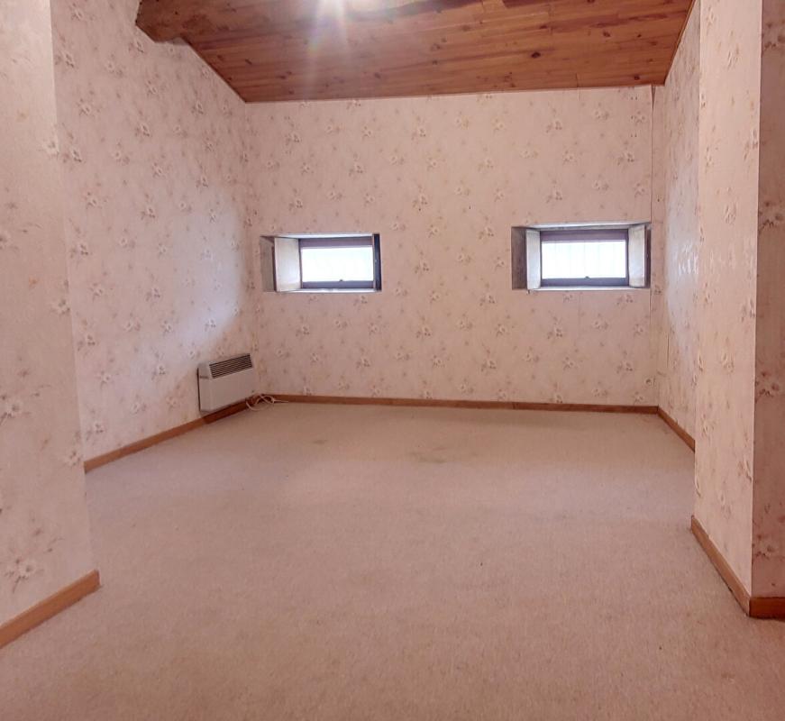 SOREZE 81540- Maison de village 7 pièces- 105 m²- Emplacement privilégié 7