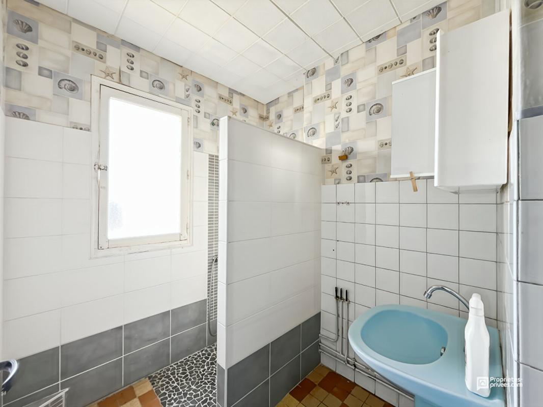 VIRSAC MAISON INDÉPENDANTE 103 m² - TERRAIN 2215 m² DIVISIBLE - DOUBLE GARAGE 80 m² - FORT POTENTIEL VIRSAC 11