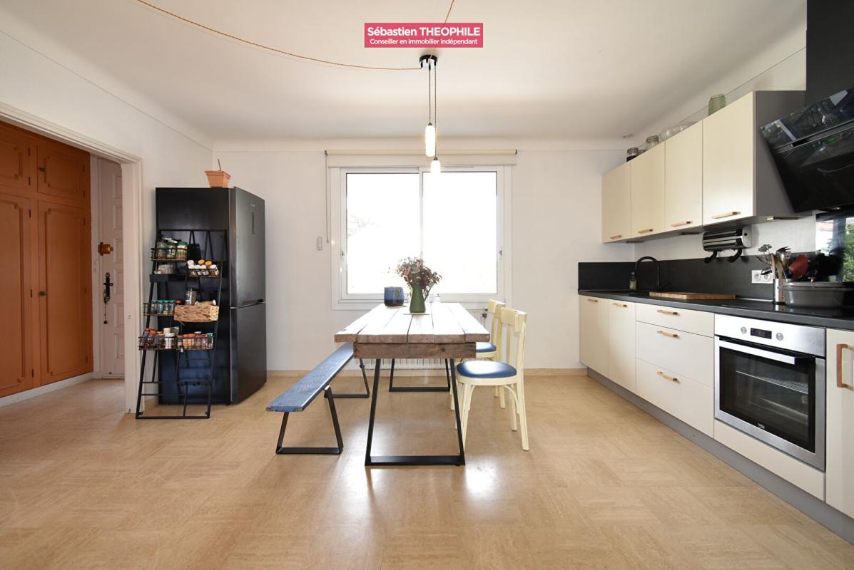 SAINT-GILLES-CROIX-DE-VIE Maison T3 + dépendance proche Saint Gilles Croix De Vie 7