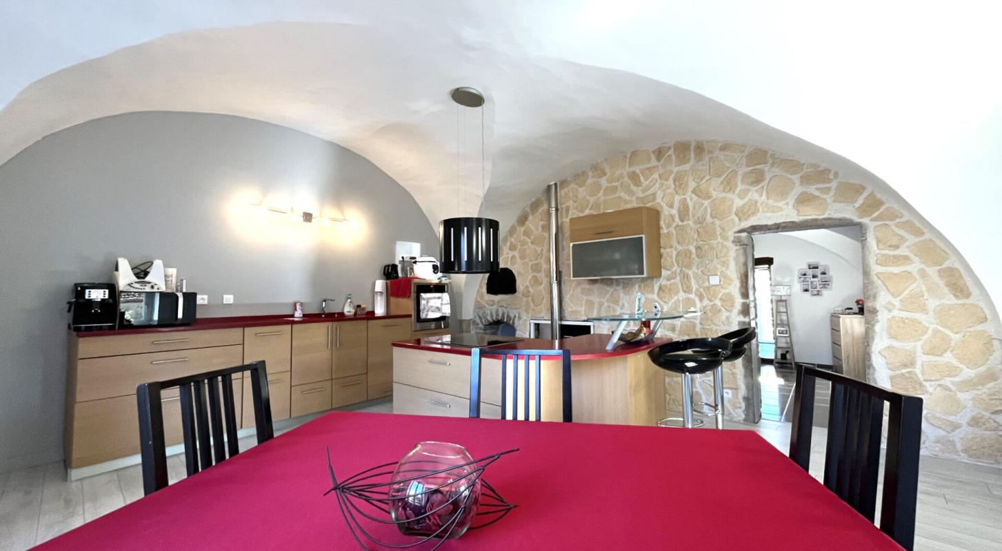 CHAVERIA Maison de caractère à Chavéria, 113 m² avec 3 chambres, à proximité des lacs jurassiens 3