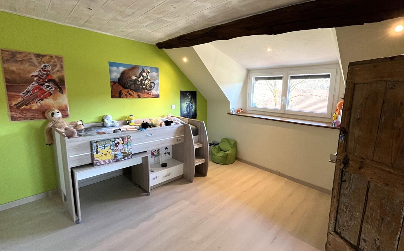 CHAVERIA Maison de caractère à Chavéria, 113 m² avec 3 chambres, à proximité des lacs jurassiens 5