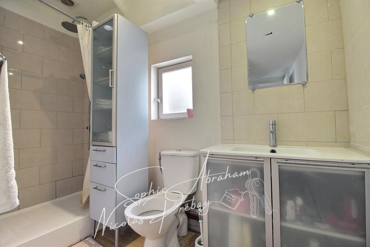 TOURY Maison en centre ville avec jardin, terrasse et places de parkings privatives 10