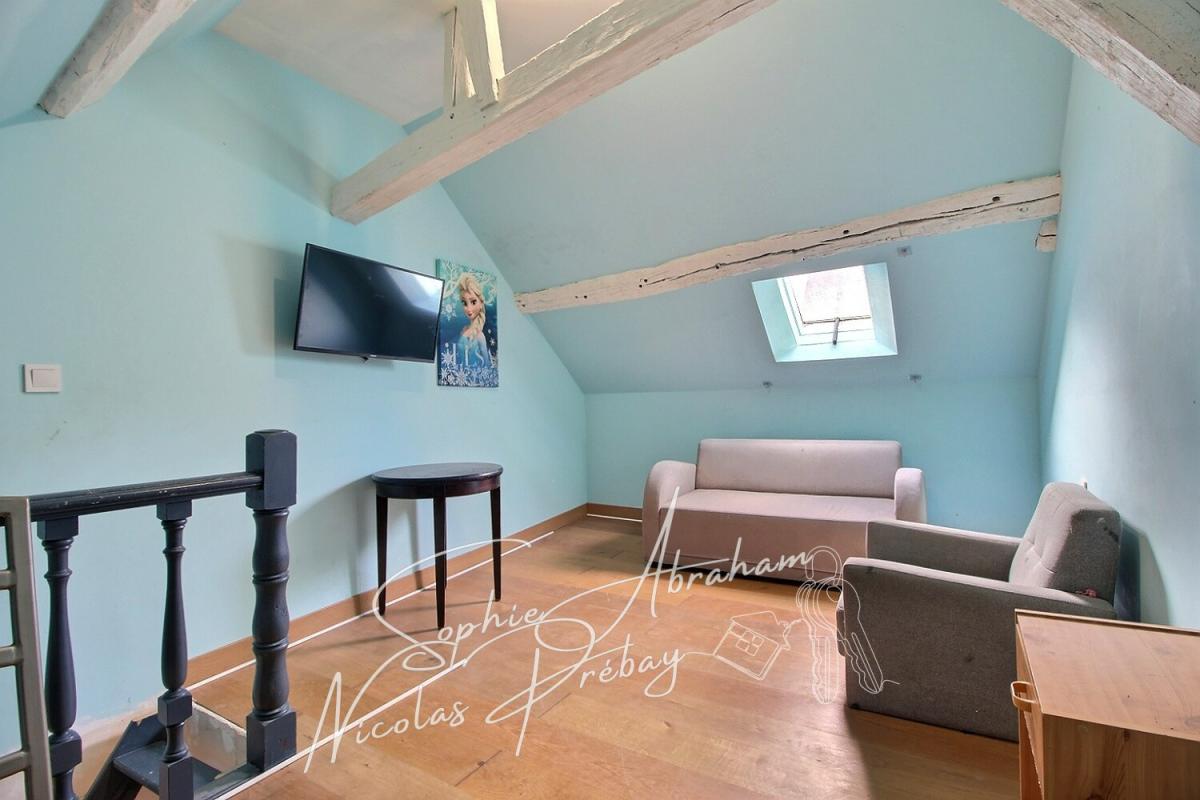 TOURY Maison en centre ville avec jardin, terrasse et places de parkings privatives 8