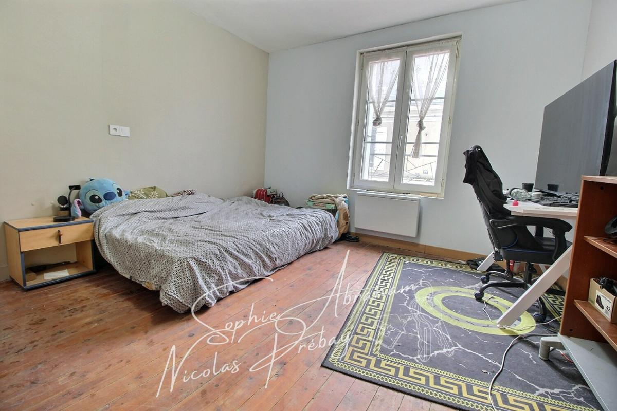 TOURY Maison en centre ville avec jardin, terrasse et places de parkings privatives 9