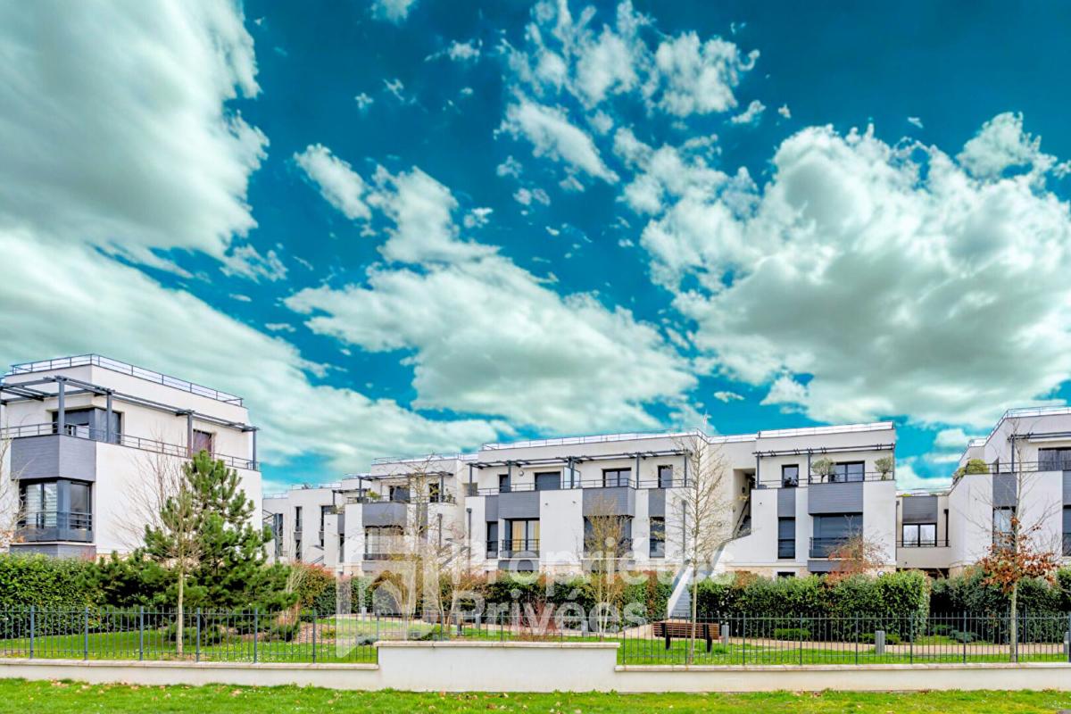 GIF-SUR-YVETTE L'appartement de standing et son Rooftop 17