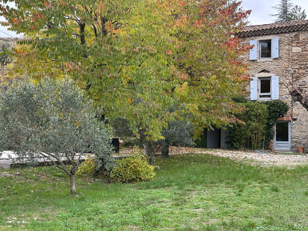 VINEZAC AUTHENTIQUE MAS ARDÉCHOIS AVEC PISCINE 15