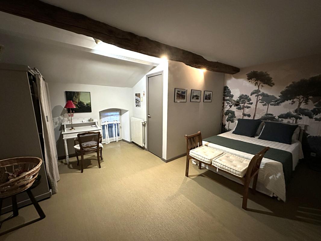 VINEZAC AUTHENTIQUE MAS ARDÉCHOIS AVEC PISCINE 17