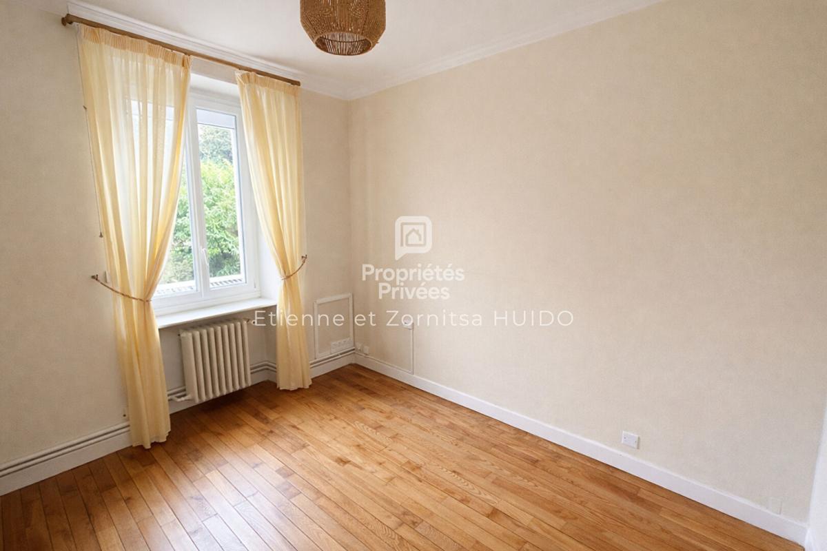 CHATEAUROUX Châteauroux  - Appartement - 4 pièces - 93 m2 - grand garage 10