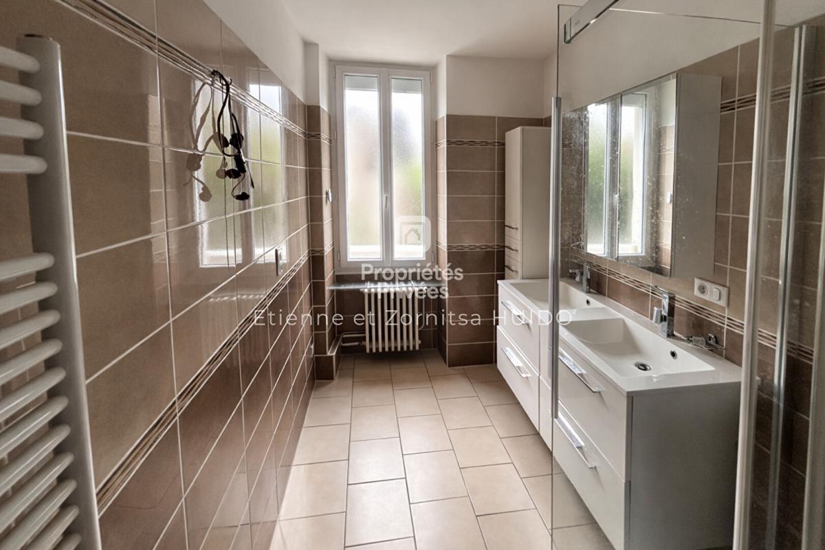 CHATEAUROUX Châteauroux  - Appartement - 4 pièces - 93 m2 - grand garage 14