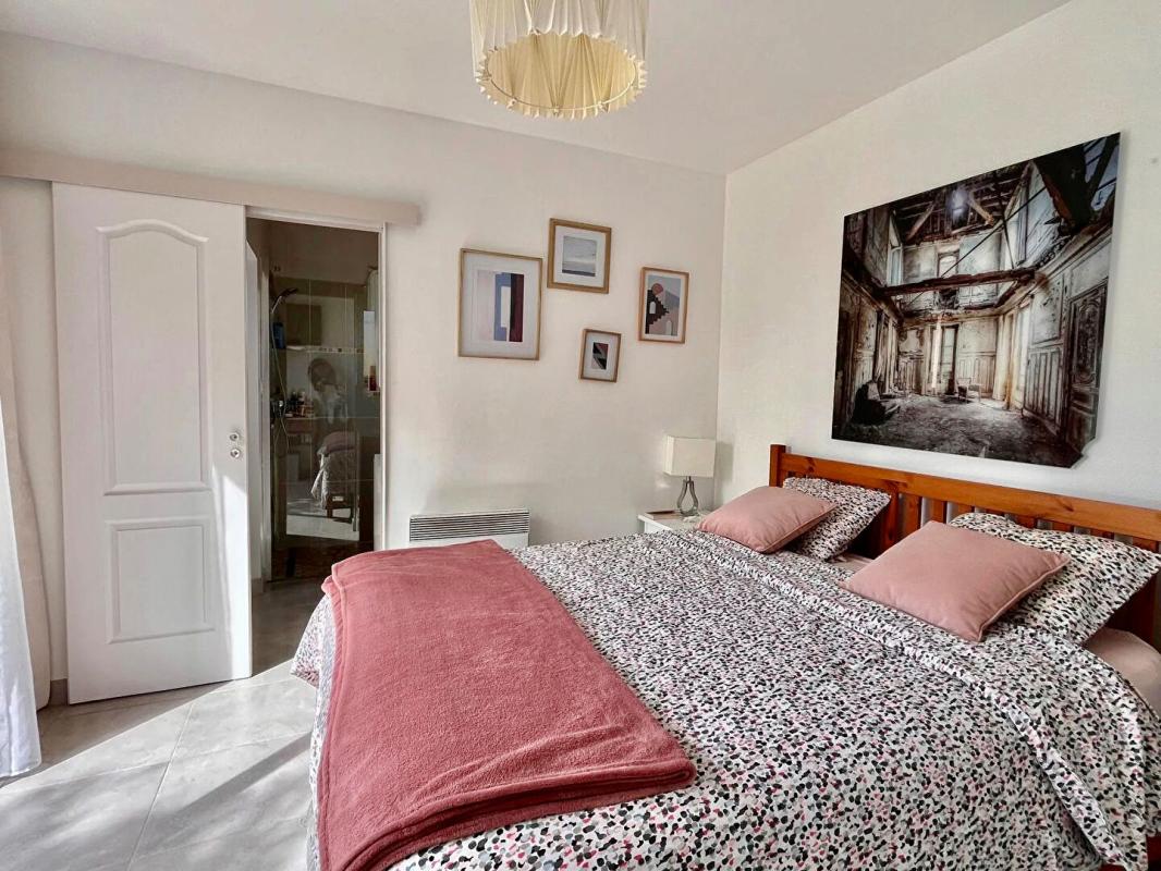 SAINT-MAXIMIN-LA-SAINTE-BAUME Maison avec piscine et double garage Saint Maximin La Sainte Baume 7 pièce(s) 130 m2 4