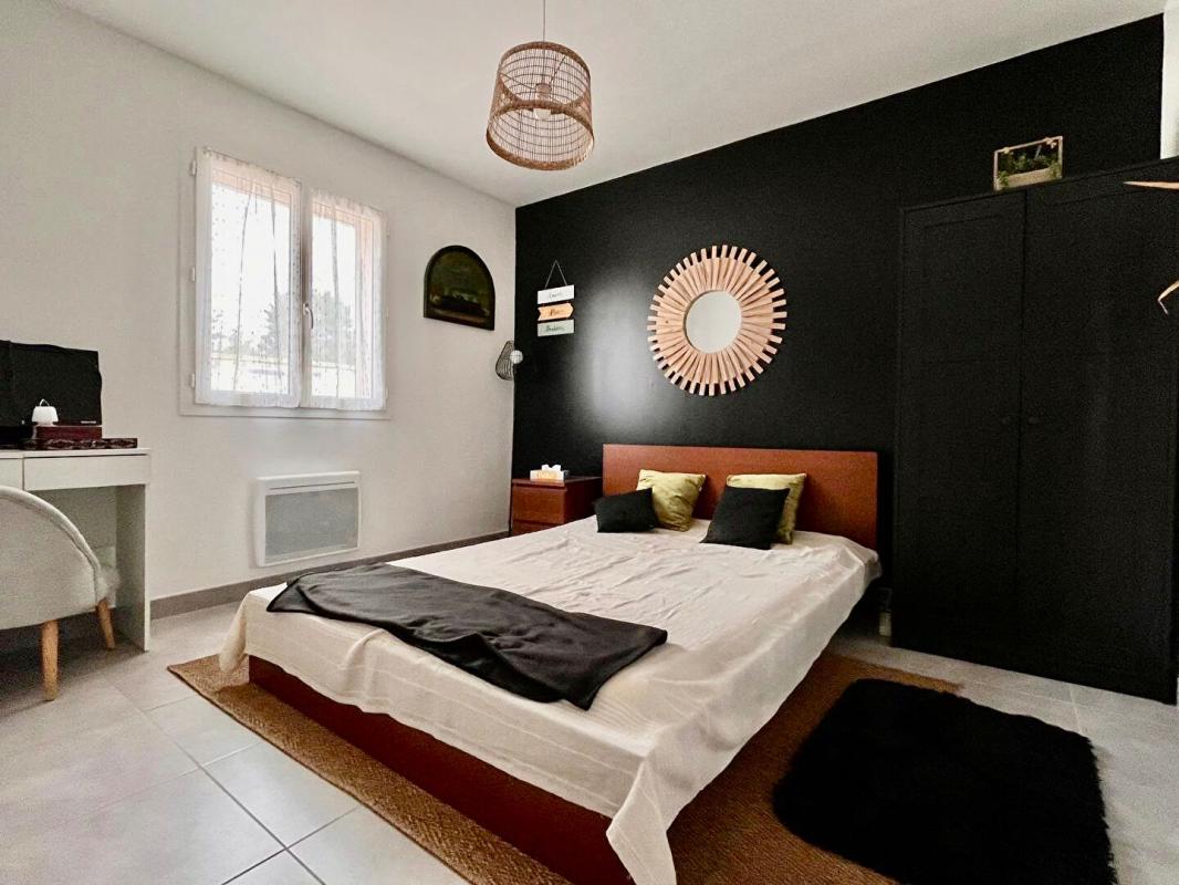 SAINT-MAXIMIN-LA-SAINTE-BAUME Maison avec piscine et double garage Saint Maximin La Sainte Baume 7 pièce(s) 130 m2 5