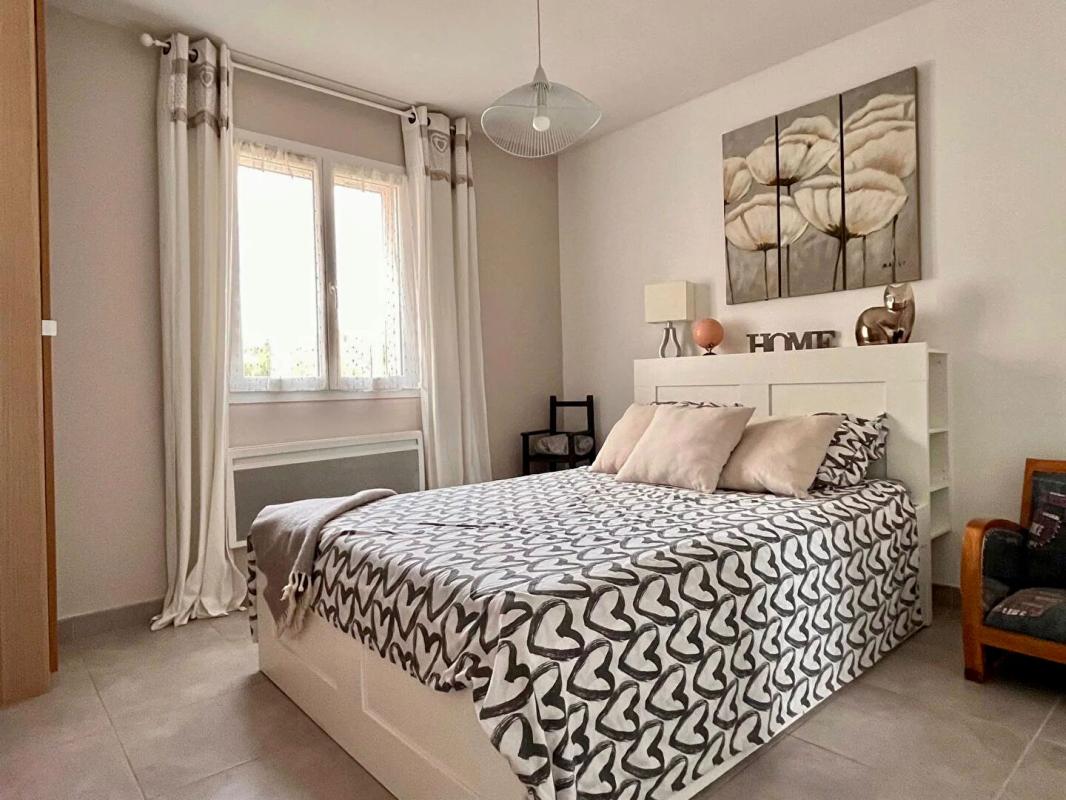 SAINT-MAXIMIN-LA-SAINTE-BAUME Maison avec piscine et double garage Saint Maximin La Sainte Baume 7 pièce(s) 130 m2 6