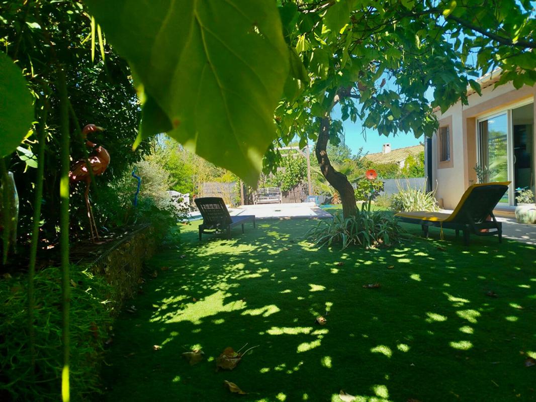 SAINT-MAXIMIN-LA-SAINTE-BAUME Maison avec piscine et double garage Saint Maximin La Sainte Baume 7 pièce(s) 130 m2 7