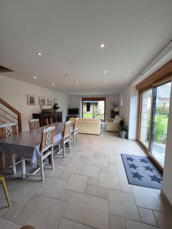 PLESTIN-LES-GREVES Propriété de charme avec 2 longères rénovées + dépendance à 500 m des plages de Plestin-les-Grèves 2