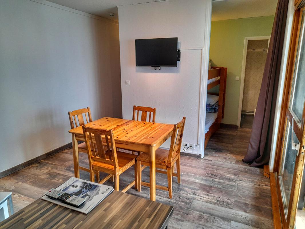 EAUX-BONNES Appartement de 30 m² exposé sud 4