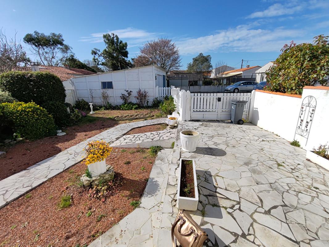 BOURCEFRANC-LE-CHAPUS Maison Bourcefranc Le Chapus; 83 m2, 2 chambres, garage, parcelle de 408m2 14