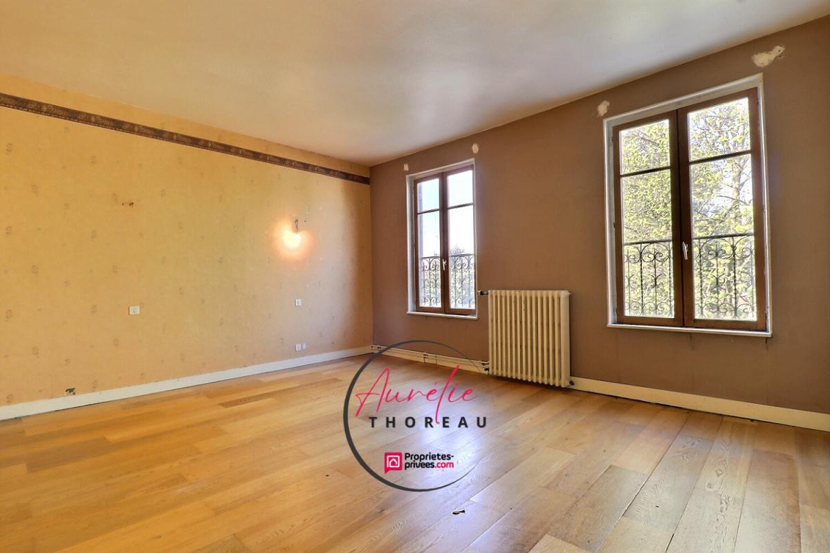 ARTENAY Maison de ville avec jardin, 4 chambres 12