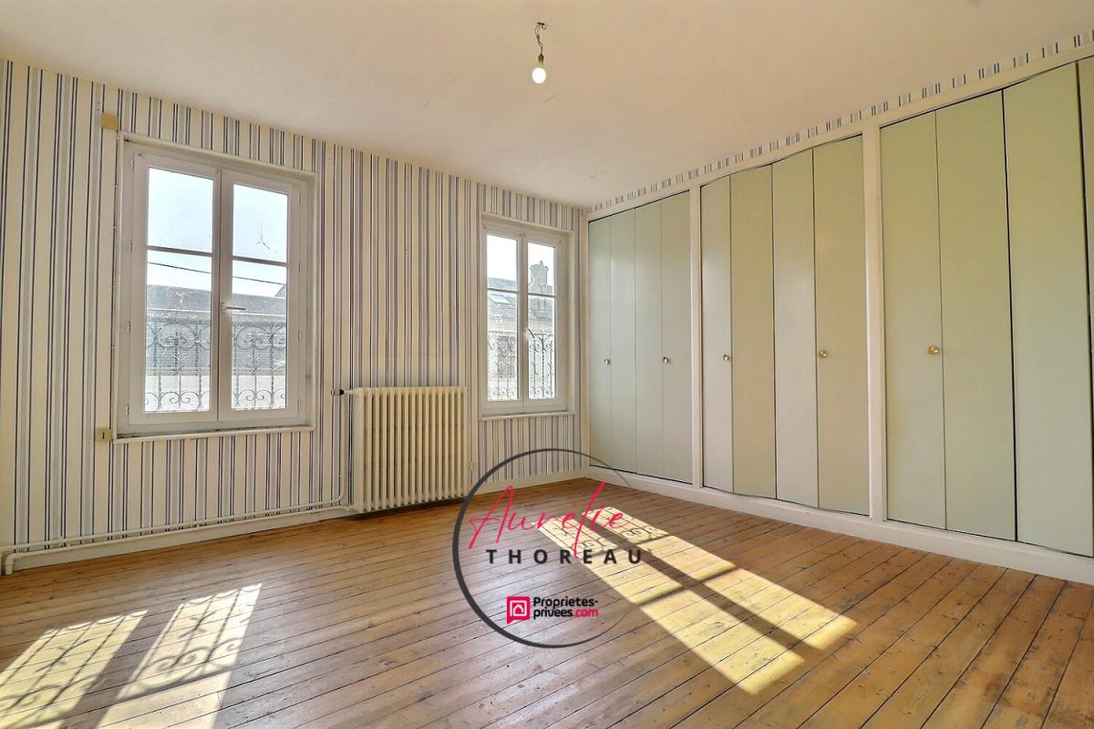 ARTENAY Maison de ville avec jardin, 4 chambres 13