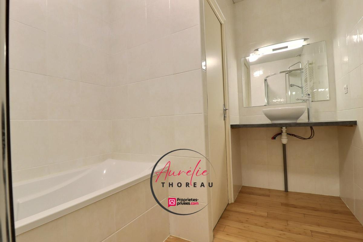 ARTENAY Maison de ville avec jardin, 4 chambres 8