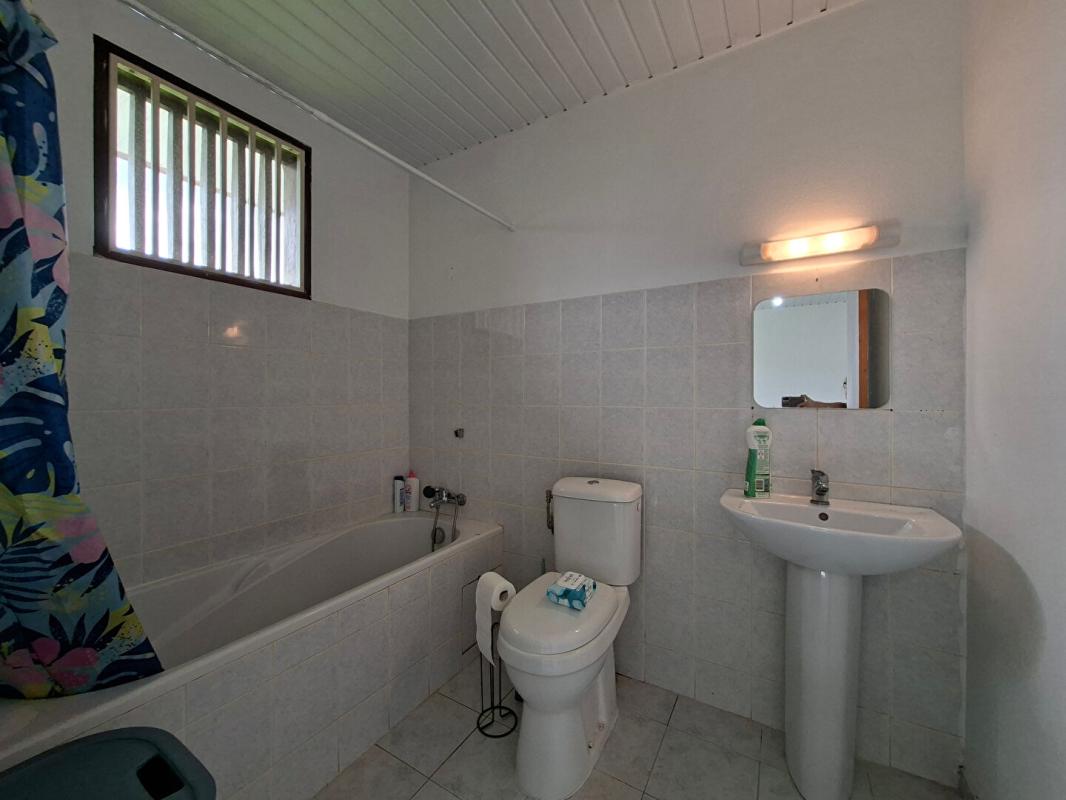 MATOURY Matoury 4 pièce(s) 99 m2 + terrasse et abri voiture 8