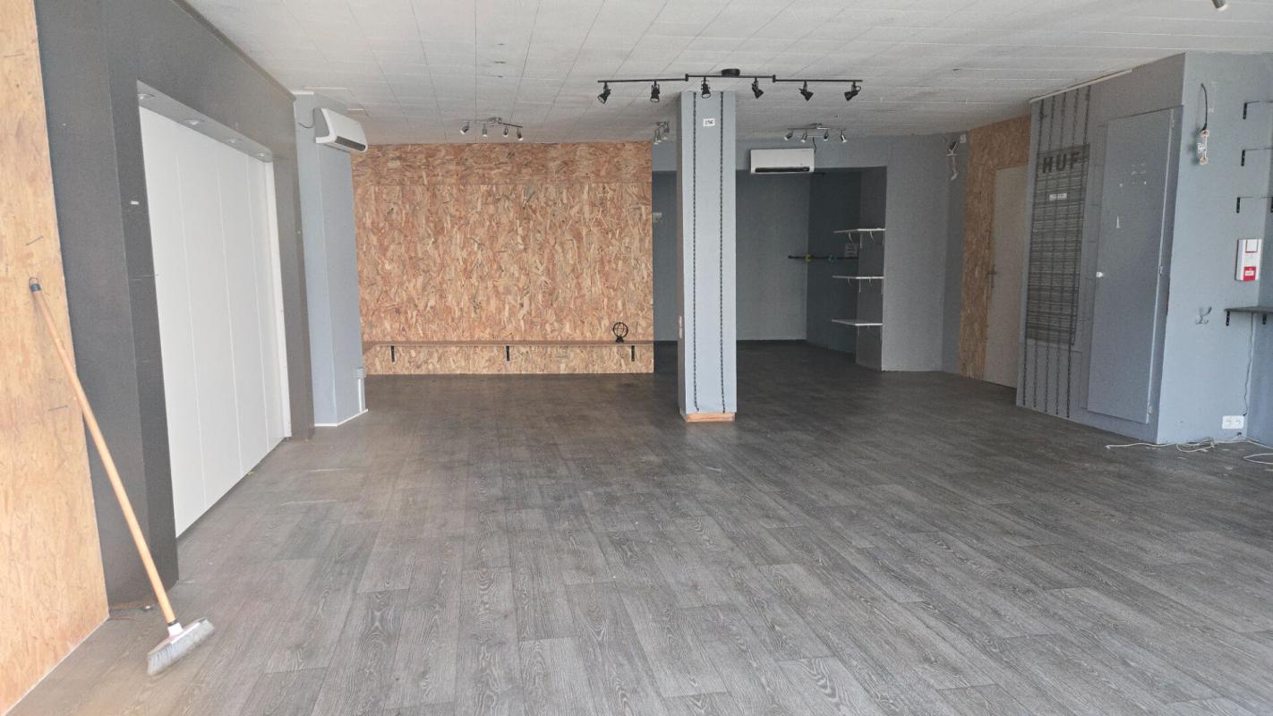 DREUX DREUX - Local commercial centre ville 130 m² 6