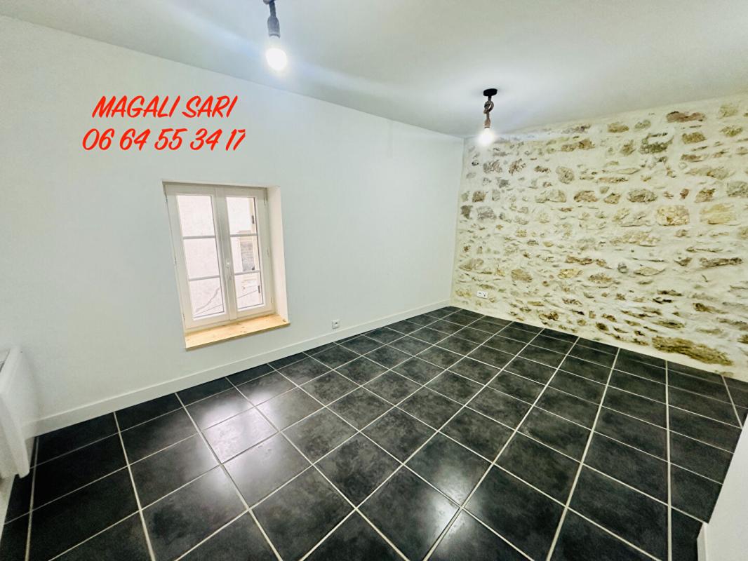 SAINT-HILAIRE-DE-BRETHMAS Maison Saint Hilaire De Brethmas 6 pièce(s) 125 m2 6