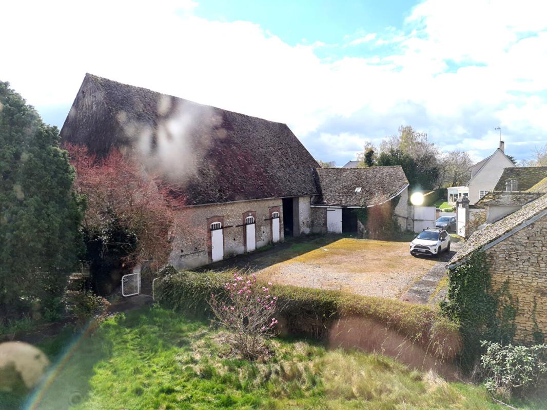 VESLY Vesly - 2 Belles granges : une écurie et une ancienne grange dimière sur 1.200 m2 de terrain plat - Prix : 243.500 4