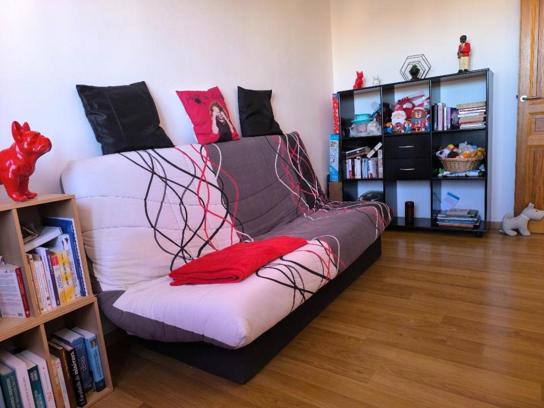 NIMES Nîmes : Centre Appartement  4 pièce(s) 77.96 m2 balcon garage 9