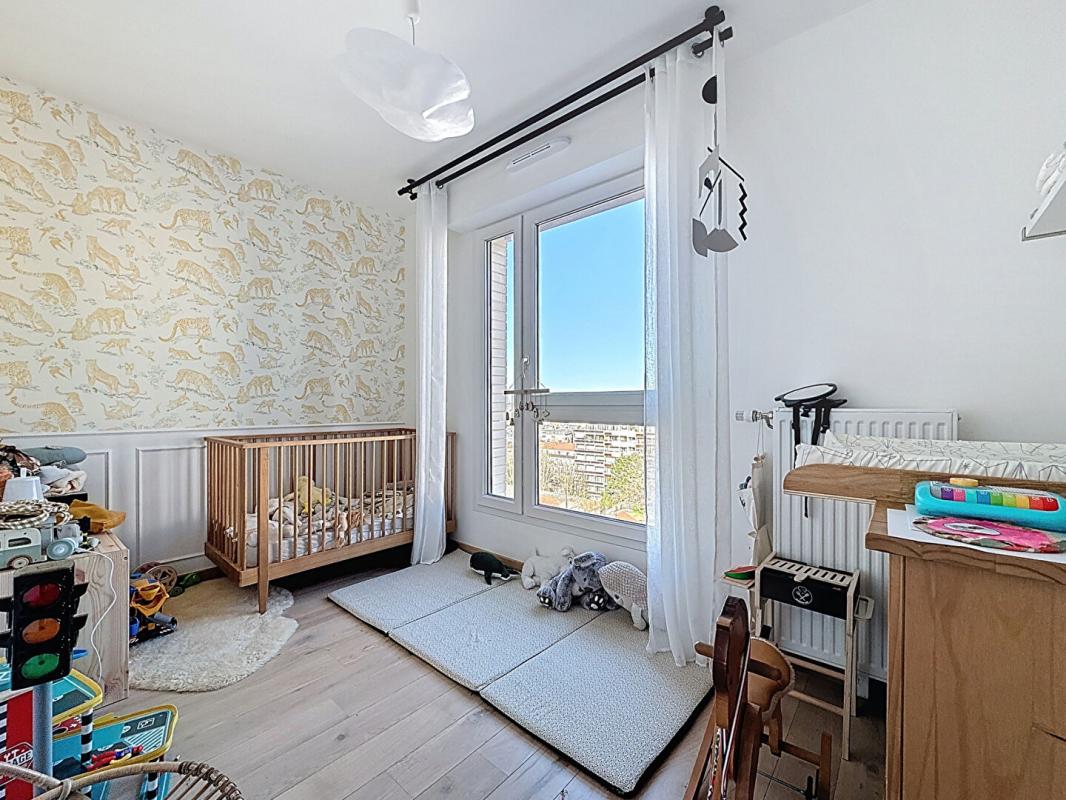 VILLEJUIF Superbe appartement, 3 pièces duplex avec terrasse de 35 m² 7