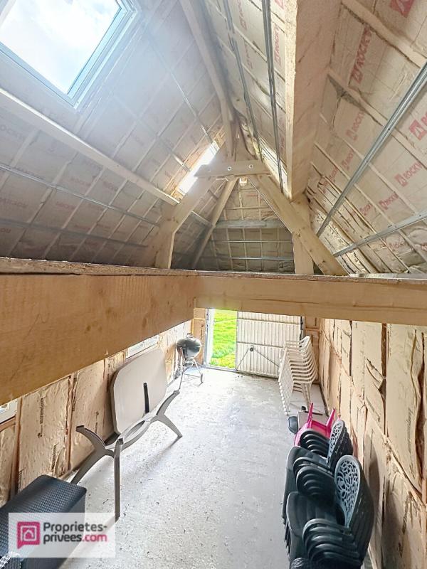 LE TORQUESNE Maison moderne au calme au coeur du pays d'auge , avec ses annexes dont 5 garages 12