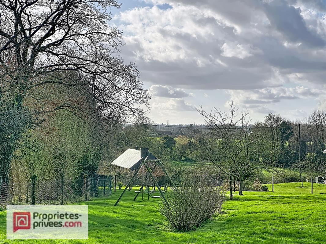 LE TORQUESNE Maison moderne au calme au coeur du pays d'auge , avec ses annexes dont 5 garages 2