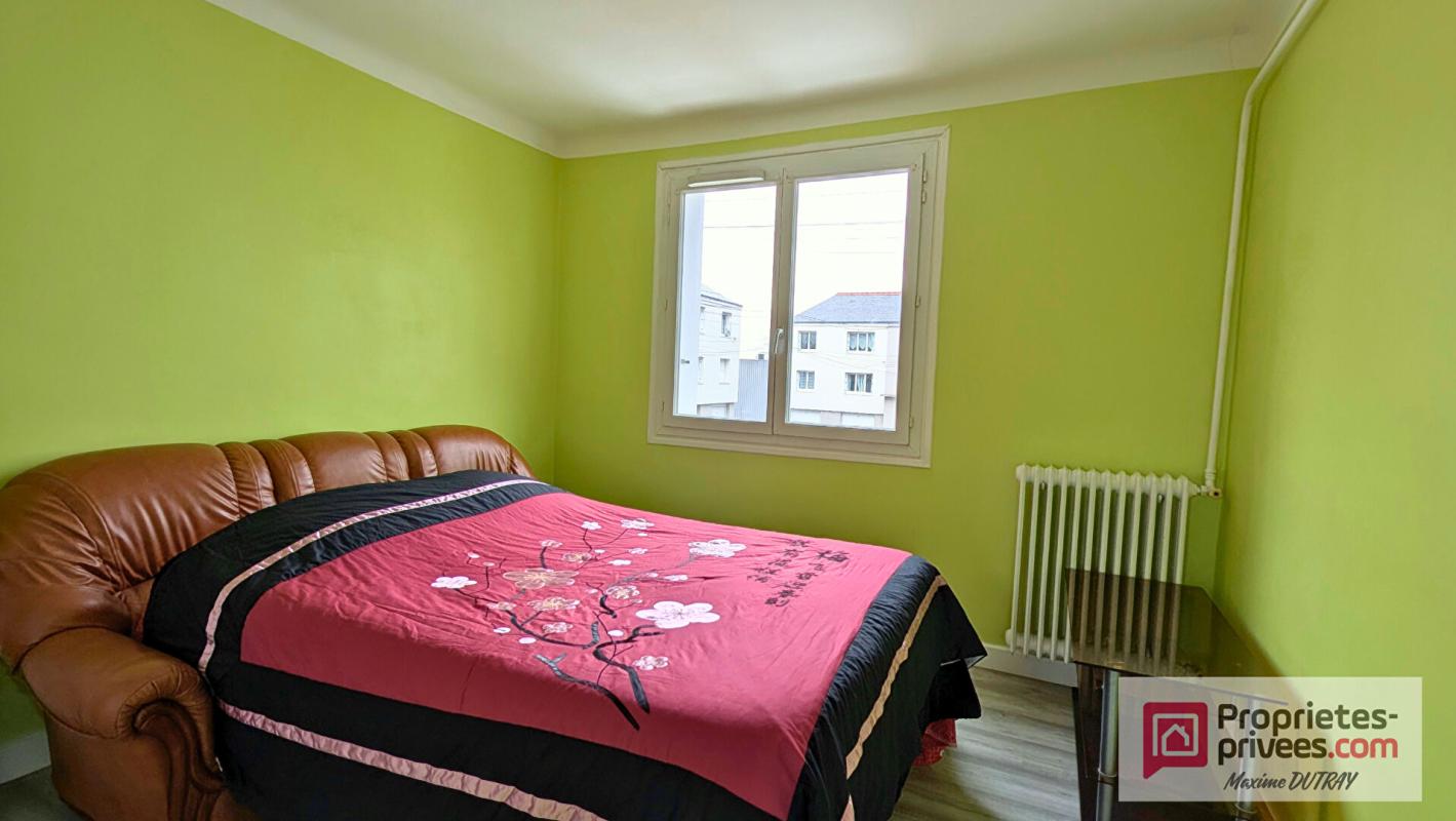 CHATEAU-RENAULT Appartement 4 pièces 70m² - Garage 34m² 8