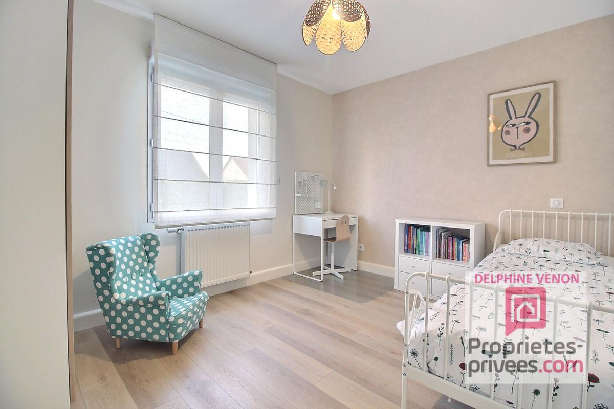 CHATEAUNEUF-SUR-LOIRE Exclusivité - Maison récente de plain pied avec 4 chambres , garage et comble aménageable sur un terrain de 1000 m² à Châteauneuf Sur Loire 10