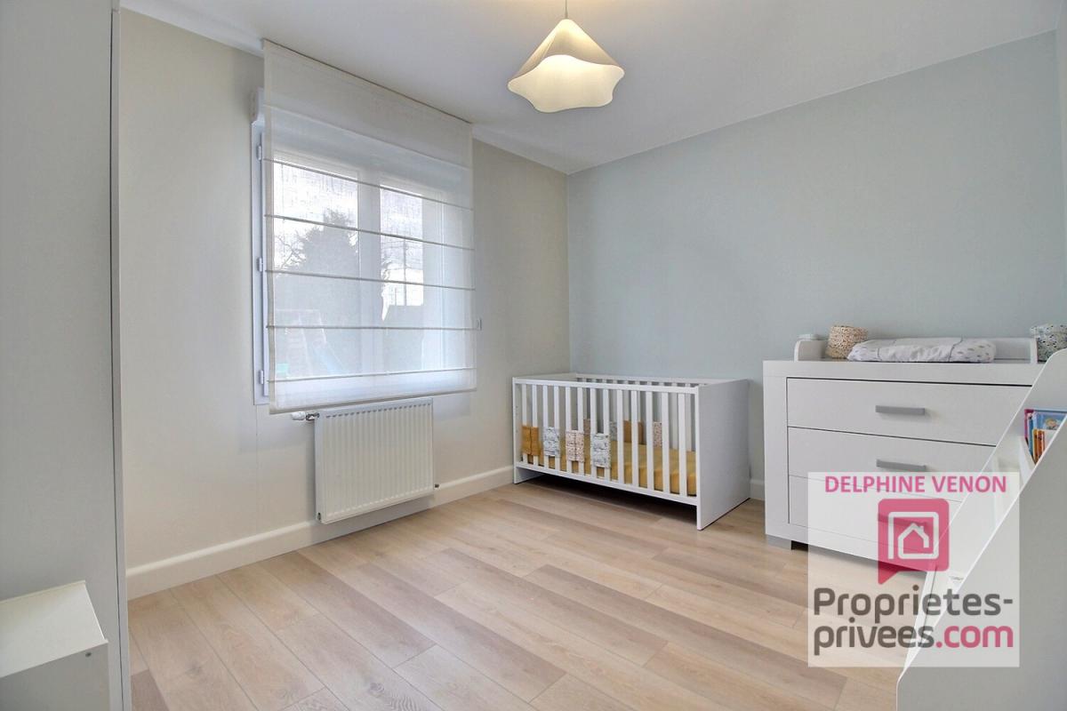 CHATEAUNEUF-SUR-LOIRE Exclusivité - Maison récente de plain pied avec 4 chambres , garage et comble aménageable sur un terrain de 1000 m² à Châteauneuf Sur Loire 9