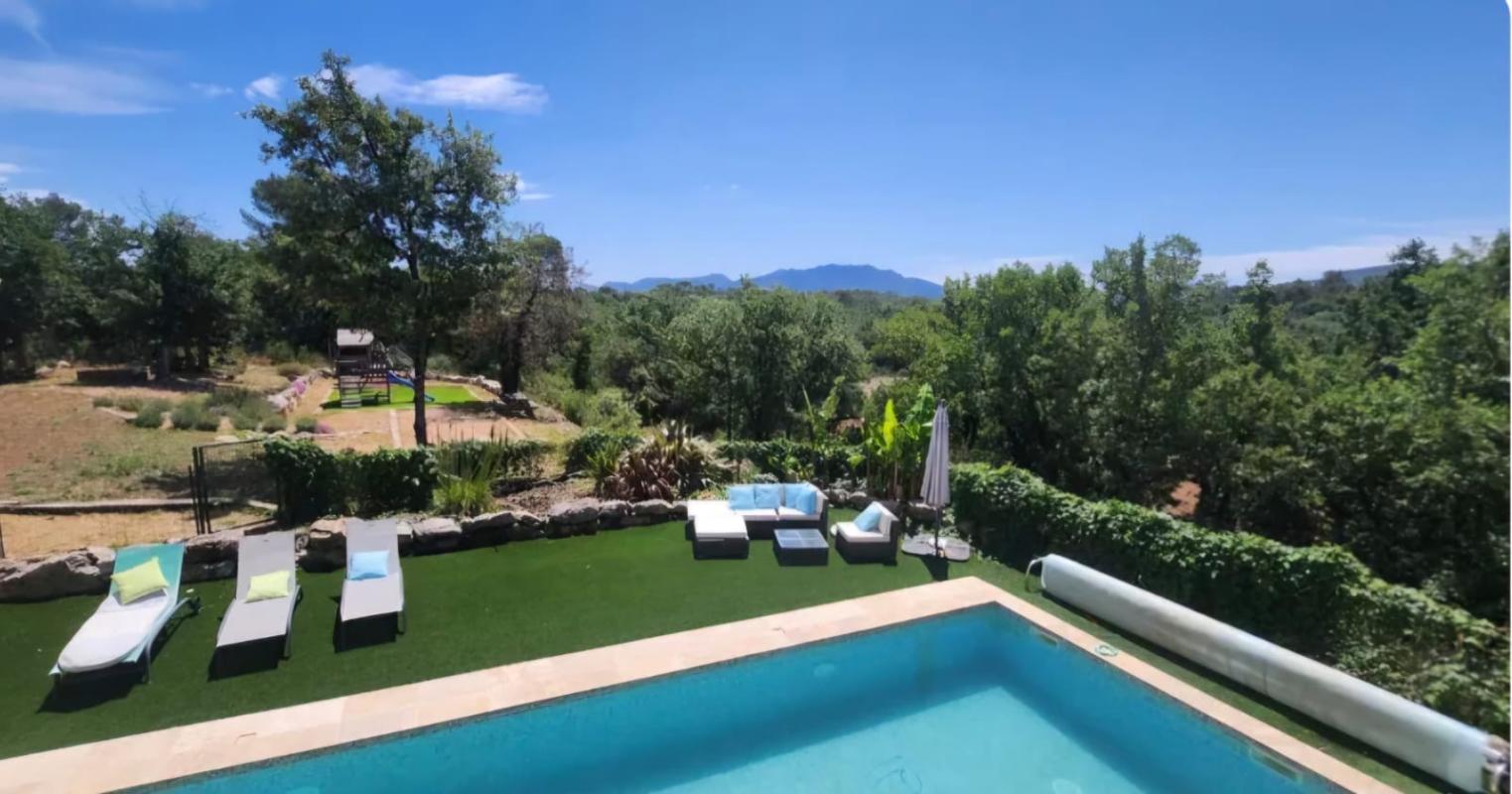 TOURVES Magnifique Propriété sur 8 hectares à Tourves 13