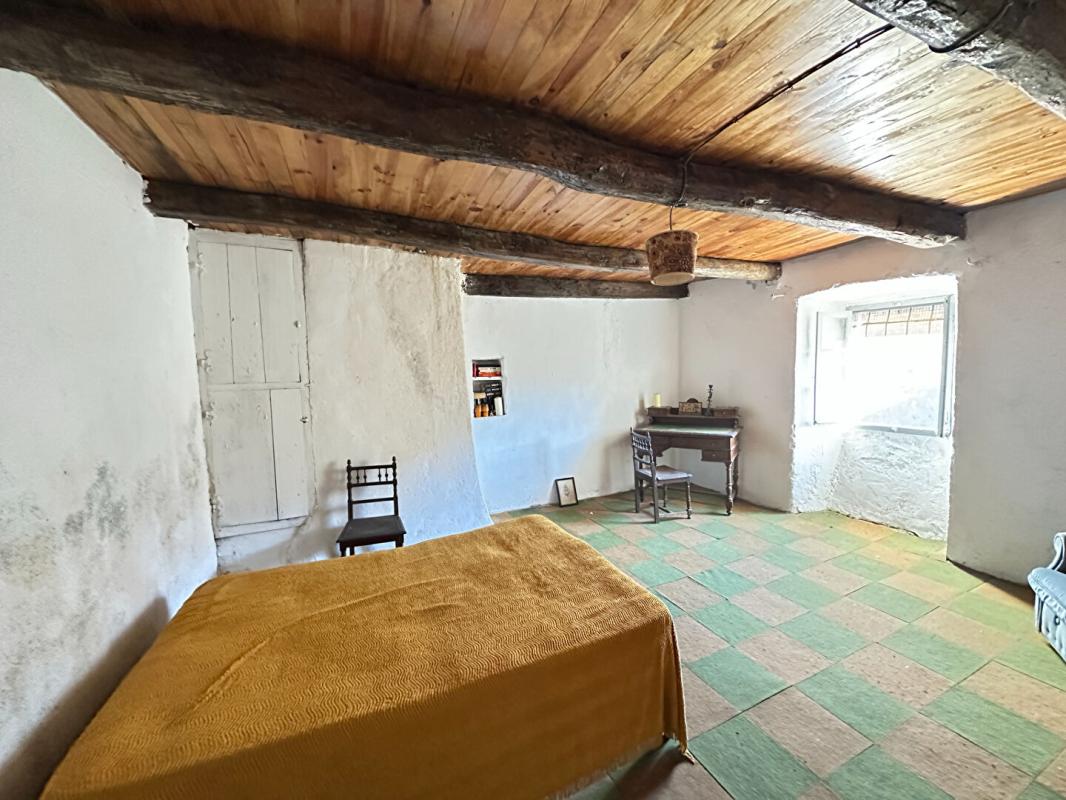 SABLIERES Maison  de village 4 pièces avec combles aménageables 8